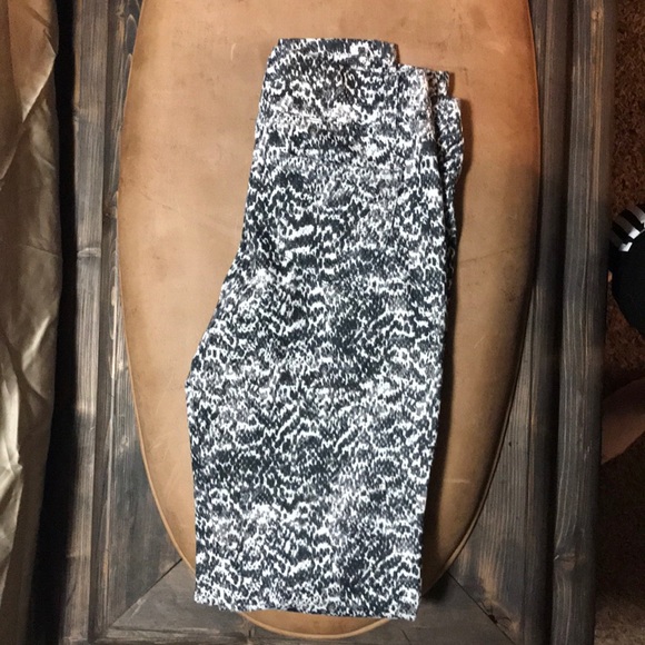 Snake pattern jeggings - Picture 1 of 1